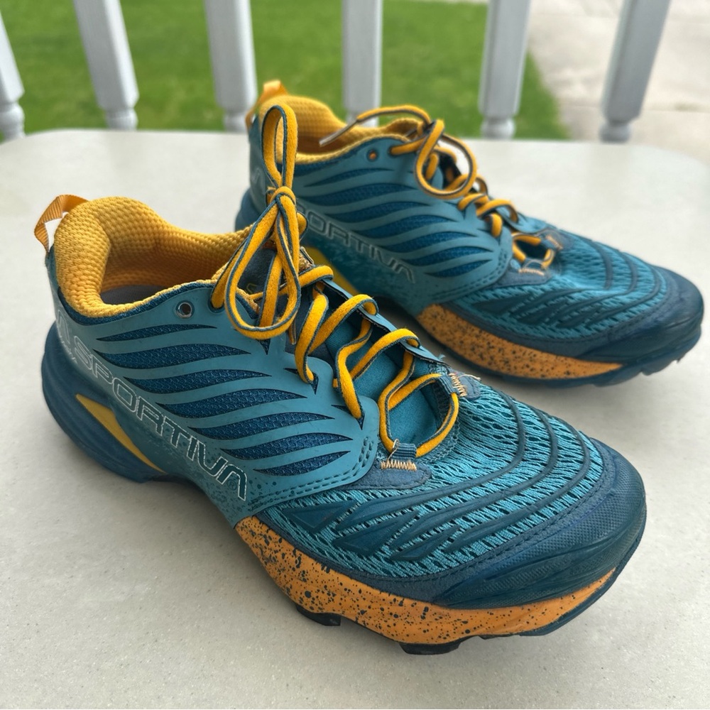 La Sportiva Akasha Blue Trail Running Sneakers Shoes 1988-C Women Size 7 - Picture 3 of 9